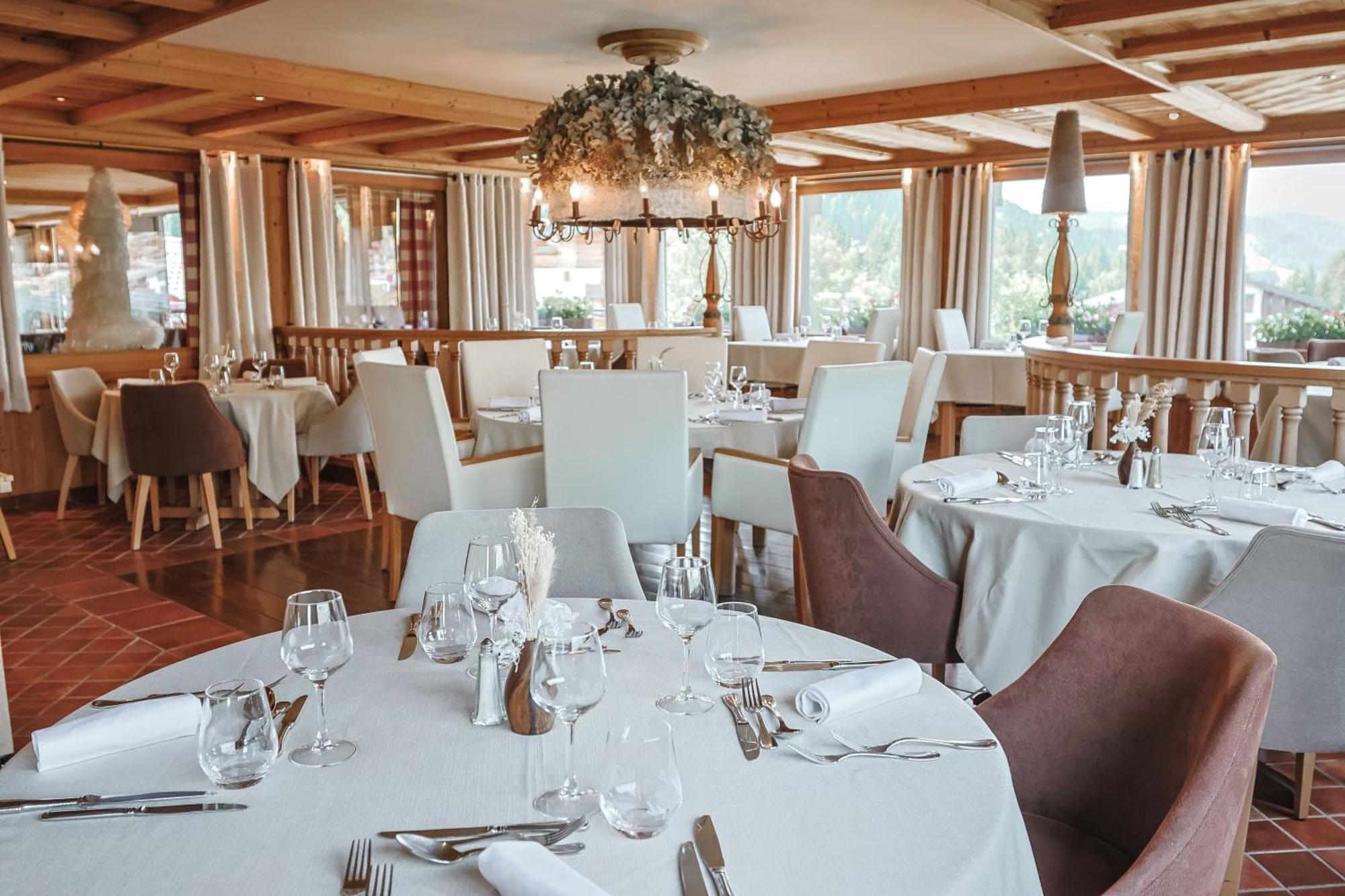 Hotel Alpina 3*